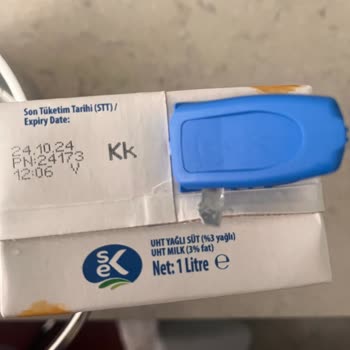 Sek Süt SKT Tarihine Daha Olmasına Rağmen Yine Bozuk Çıktı!