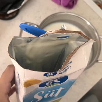Sek Süt SKT Tarihine Daha Olmasına Rağmen Yine Bozuk Çıktı!