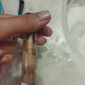 Maybelline Kapatıcımın Çoğu Pakette Sıkışıp Çöp Oldu