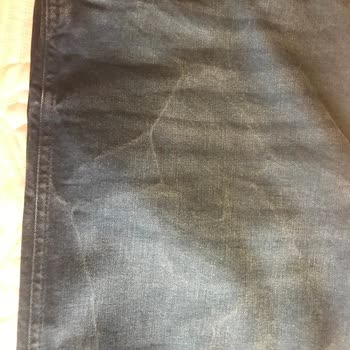 Wrangler Pantolon İlk Yıkamada Çizgiler Oluştu
