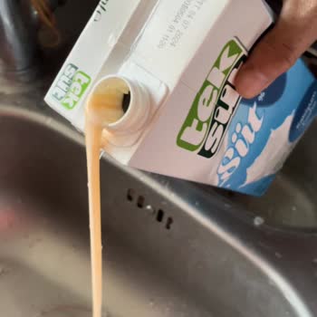 Teksüt Kutu Sütünde Beklenmedik Sıvı Problemi!