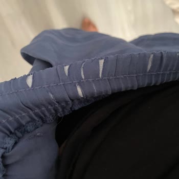 Moda Nurgül Parçalı Pantolon Yırtık Pırtık