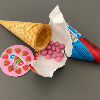 Ozmo Kornet Çikolata İçi Boş Çıktı