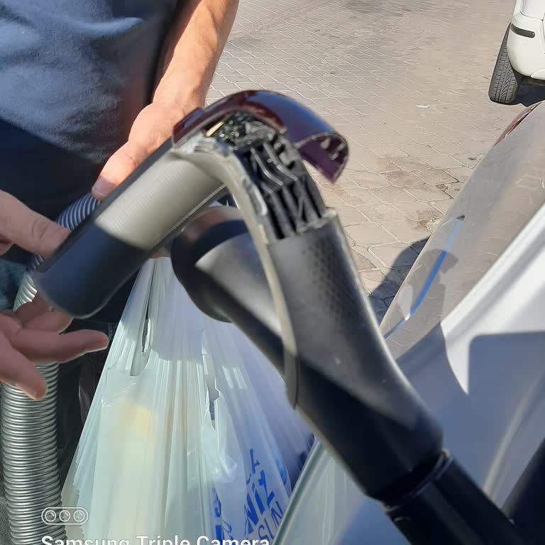 PHILIPS Ev Aletleri Yetkili Serviste Ürün Hasarı