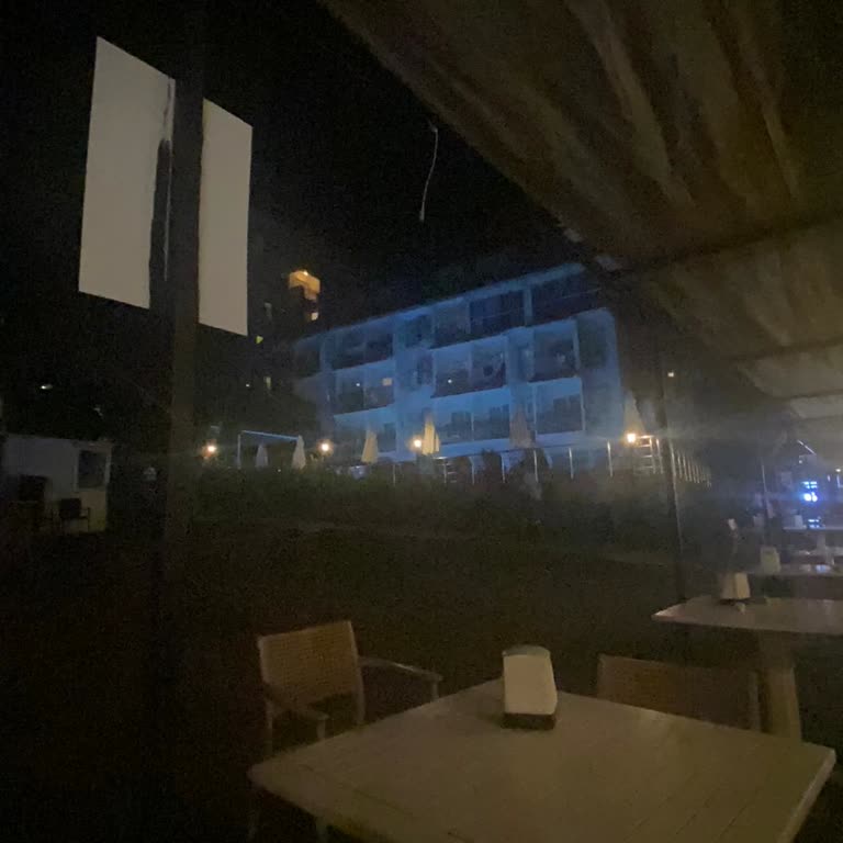 Crystal Hotels 23:30 Da Eğlencemizi Kestiler