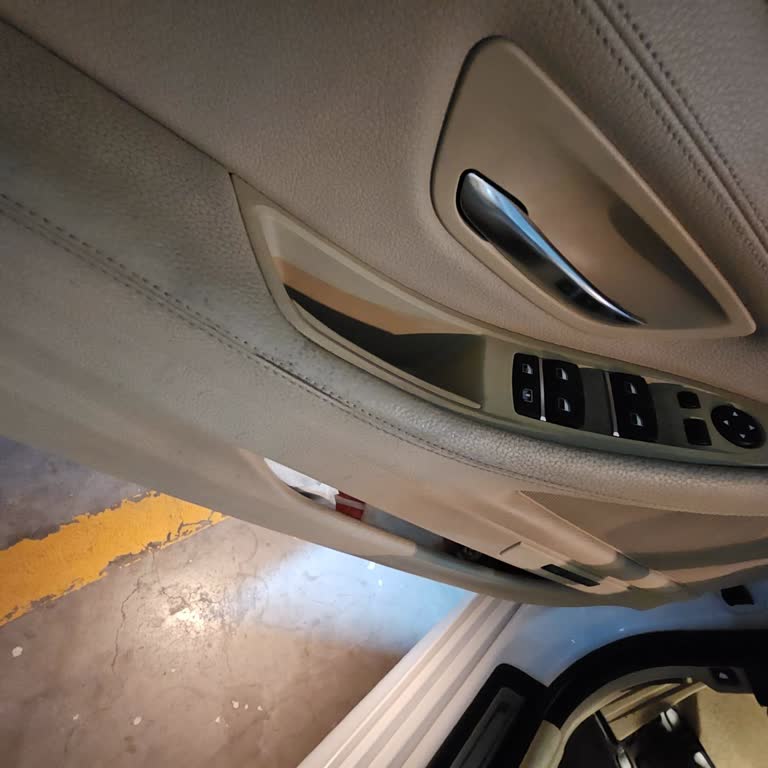 BMW 5.20i Luxury Line Kapı Kollarında Yaşanan Sorun