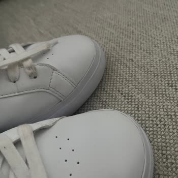 Lacoste Ayakkabı Aldığıma Pişman Oldum.