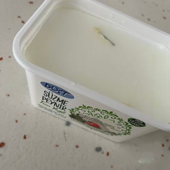 BİM Peynirin İçinde Yabancı Cisim