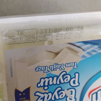 İçim Süt ve Süt Ürünleri İçim Beyaz Peynir İçinde Sert Parçalar