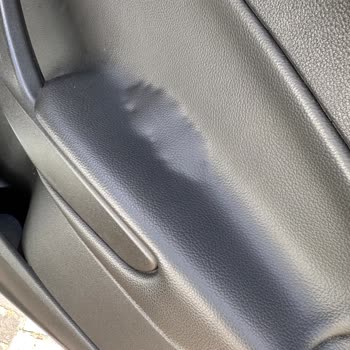 Ford Kuga Kapı Döşeme Sorunu