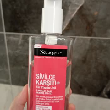 Neutrogena Yüz Yıkama Jeli