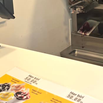 Ankara 7. Cad Mc Donald's Hijyen Problemi