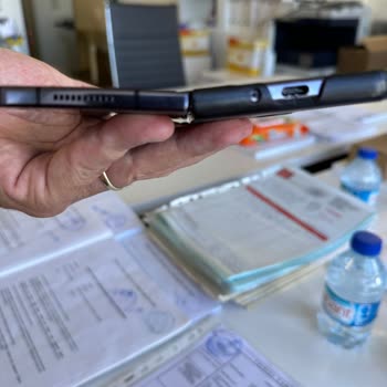 Samsung Fold 4 Ekran Tam Açılma Problemi