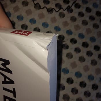 İşler Kitabevi Her Seferinde Deforme Kitap Gönderiyor