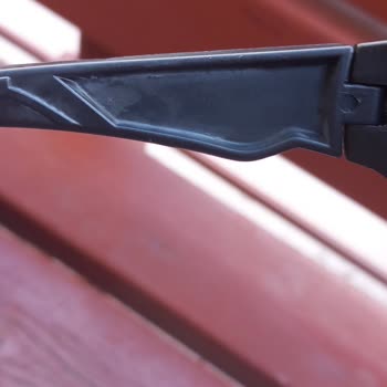 Aqua Di Polo Kusurlu Ürün Satıyorlar Ve İade Bölümü Söylendiği Yerde Yok.