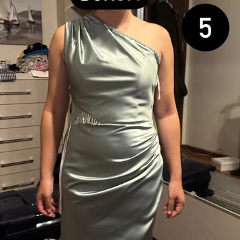 I. C Moda Elbiselerinin Arkasında Durmuyor