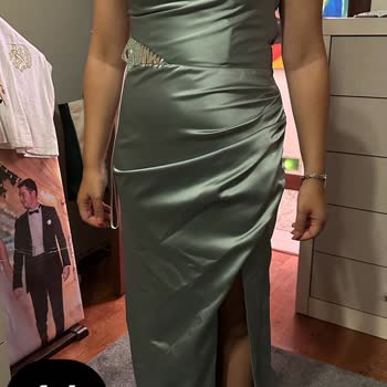 I. C Moda Elbiselerinin Arkasında Durmuyor