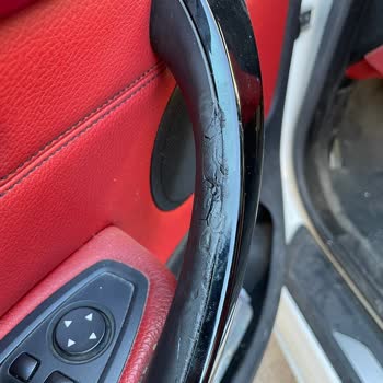 BMW Kapı Kolu Eridi