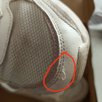 Sporjinal Ayıplı Spor Ayakkabı!