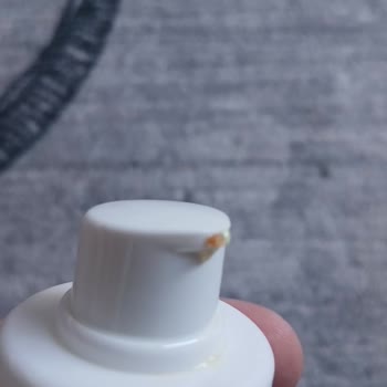 Nivea Cellular Luminous 630 Ürününün Renk Ve Yapısı Hakkında Sorun