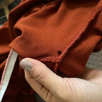 Yenibihava (İnstagram) Yeni Bir Hava Halı Koltuk Örtüsü İademi Yapmıyor Geçiştiriyor