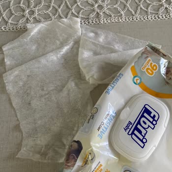 Fibril Yapışkanlı Islak Mendil!