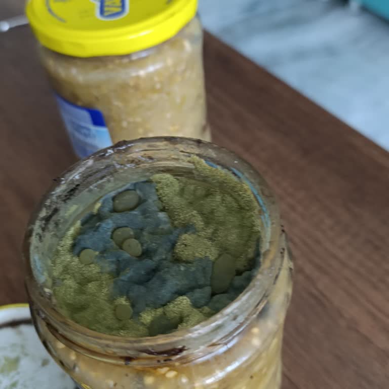 Şok Marketler Küflü Bozuk Ürün