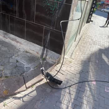 TurkNet Kablolarının Kopması Ve Kötü Görüntüsü