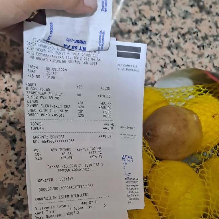 Gimsa Filenin İçinden Çıkan Çürük Meyve