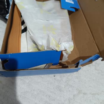 Adidas Hayal Kırıklığı Yaşattı