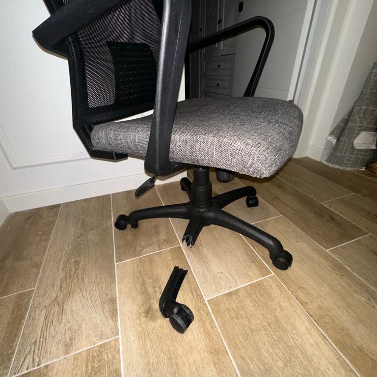 Evidea Ofis Koltuğu Ayağının Kırılması