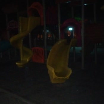 Konya Ereğli Belediyesi Parkta Aydınlatma Yok