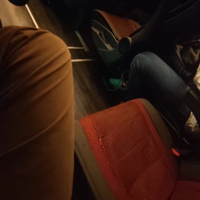 Kamil Koç Tekli Koltuk Aldım. Dörtlü Sırada Oturdum.
