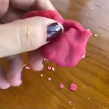 Gokidy Oyun Hamuru İçinden Cam Parçaları Çıktı