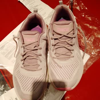 Skechers SuperStep Skechers 3 Aylık Ayakkabı Yırtık