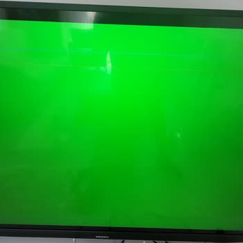 Grundig TV Ekranda Oluşan Çizgiler