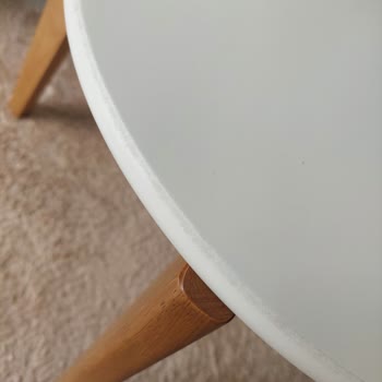 JYSK Masaların Boyaları Kalkıyor