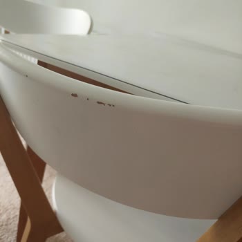 JYSK Masaların Boyaları Kalkıyor