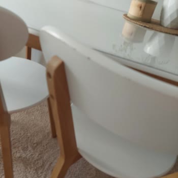 JYSK Masaların Boyaları Kalkıyor