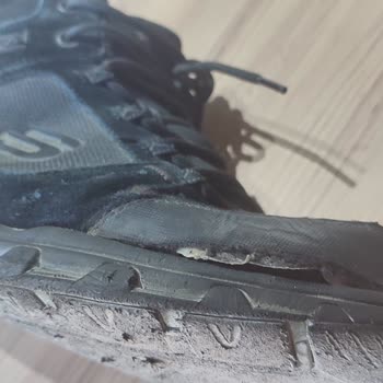 Skechers Ürününün Arkasında Durmuyor
