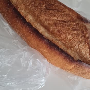 Afiyet Fırın (Ankara) Yenibatı Şubesi Yanık Ekmek...