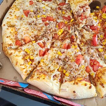 Domino's Pizza Günden Güne Kalitesinin Düşmesi. Konu:Yarı Pişmiş Pizza