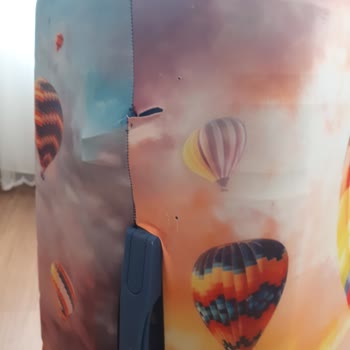 My Valice Valiz Kılıfı - Kalitesiz Ve Kötü İşçilikli