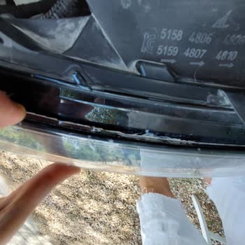 Renault Clio Ön Farlar Çatlama Sorunu.