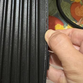 Pazarama Defolu Tost Makinesi Ve İlgisiz Satıcı