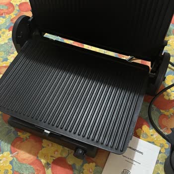 Pazarama Defolu Tost Makinesi Ve İlgisiz Satıcı