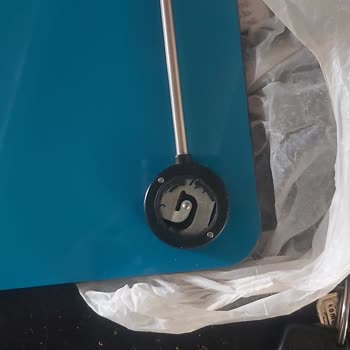 Arzum Baskül Ayağı Kırık