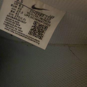 In Street Nika Ayakkabısının Arkasında Durmuyor