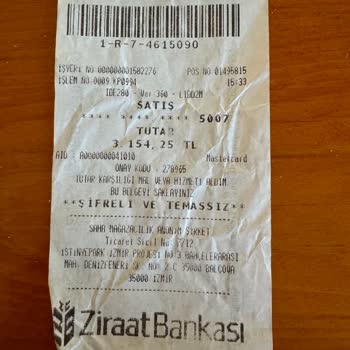 Adidas'ın Üretim Hatası Ayakkabısı