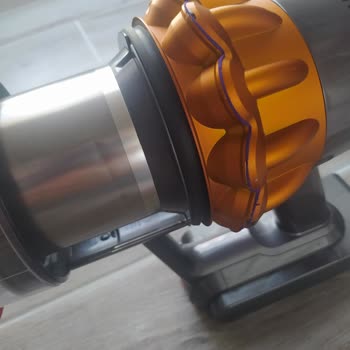 Dyson V15 Kablosuz Süpürge